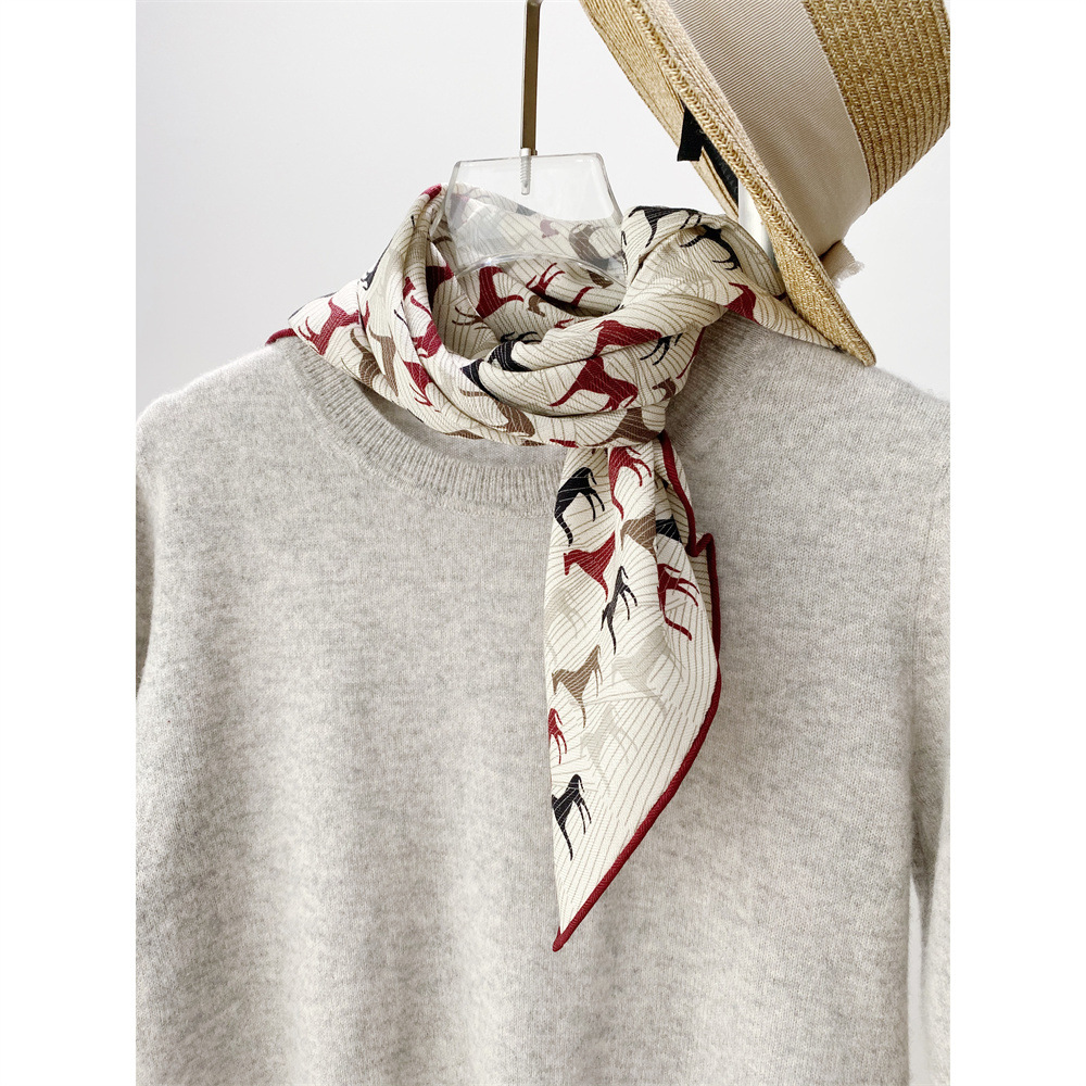 Sciarpa in misto lana di seta  - Winter Clothing Hong Kong recensione e prezzo