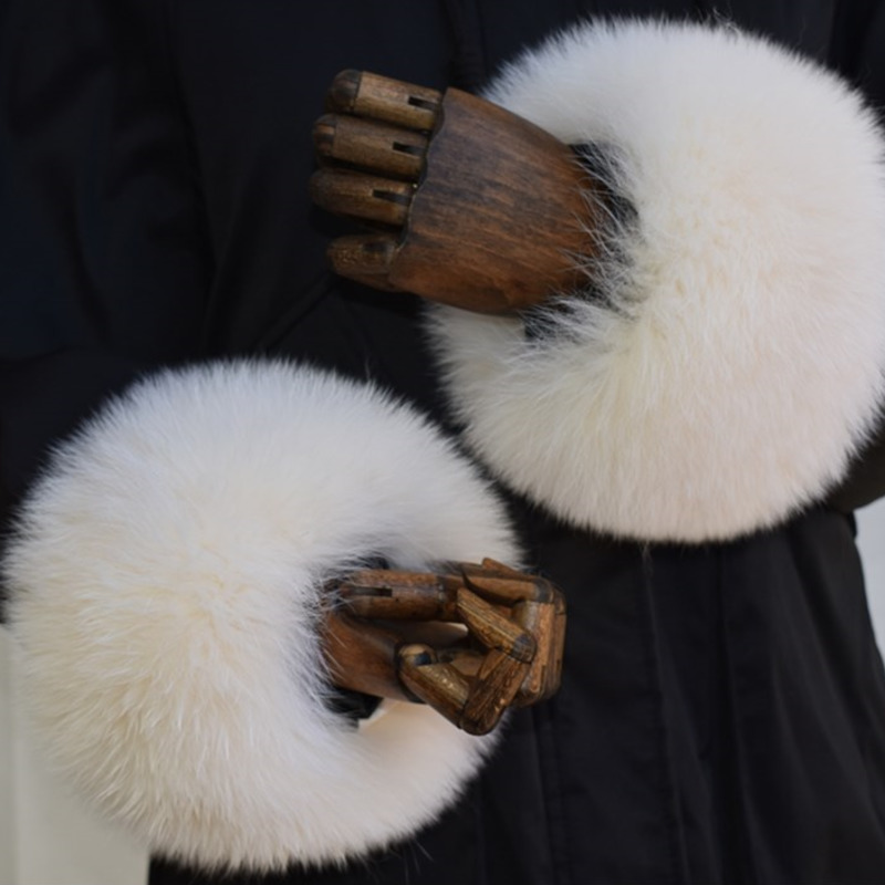 Polsini in pelliccia di volpe  - Winter Clothing Pk recensione e prezzo
