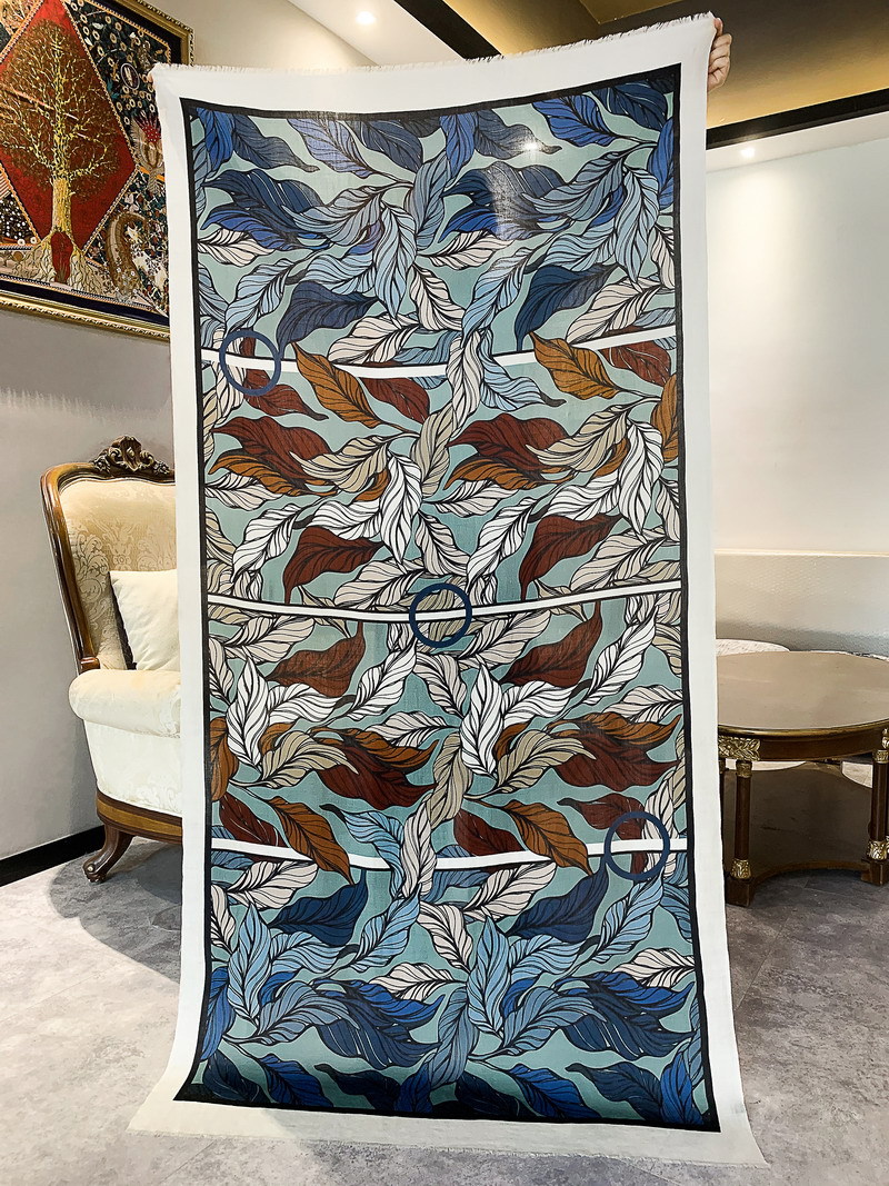 Sciarpe Lunghe in Cashmere con - Winter Clothing Hong Kong recensione e prezzo