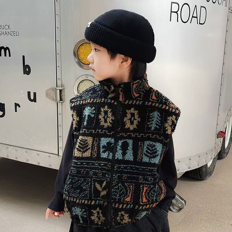 Abbigliamento per Bambini: Gil - Winter Clothing Drawing recensione e prezzo